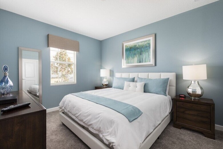 Champions Gate 8910 - Eight Bedroom Pool Home
