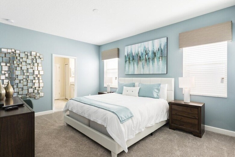 Champions Gate 8910 - Eight Bedroom Pool Home