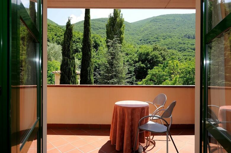 Guesia Village Hotel