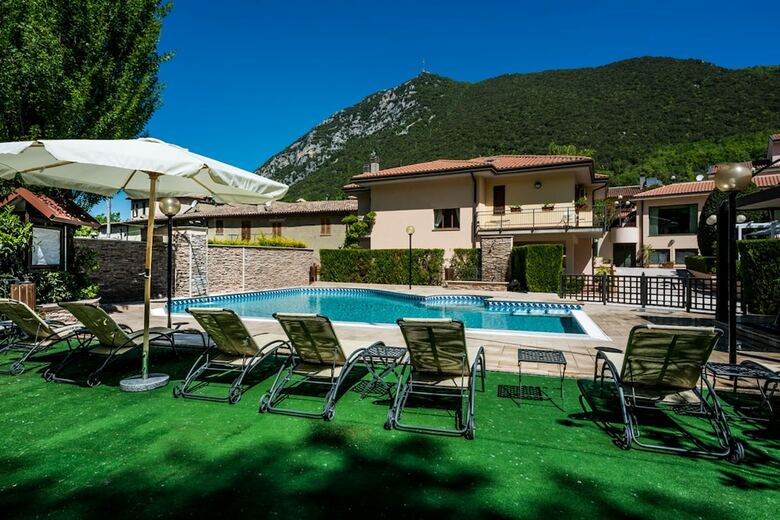 Guesia Village Hotel