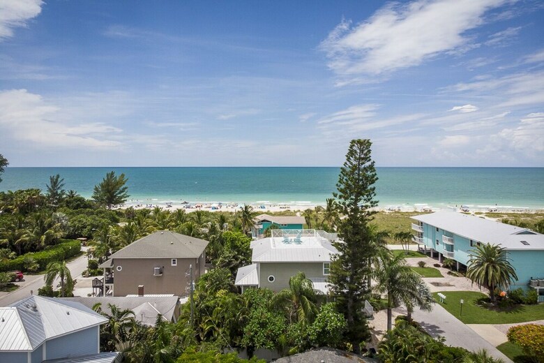 Villa Feelin' Beachy