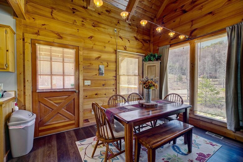 Cabana Tennessee Charm