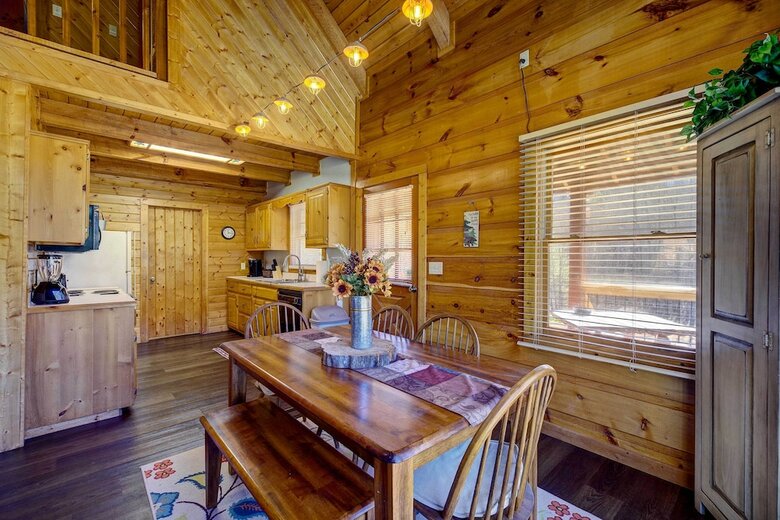 Cabana Tennessee Charm