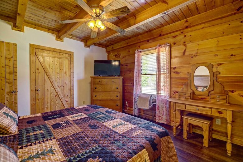Cabana Tennessee Charm
