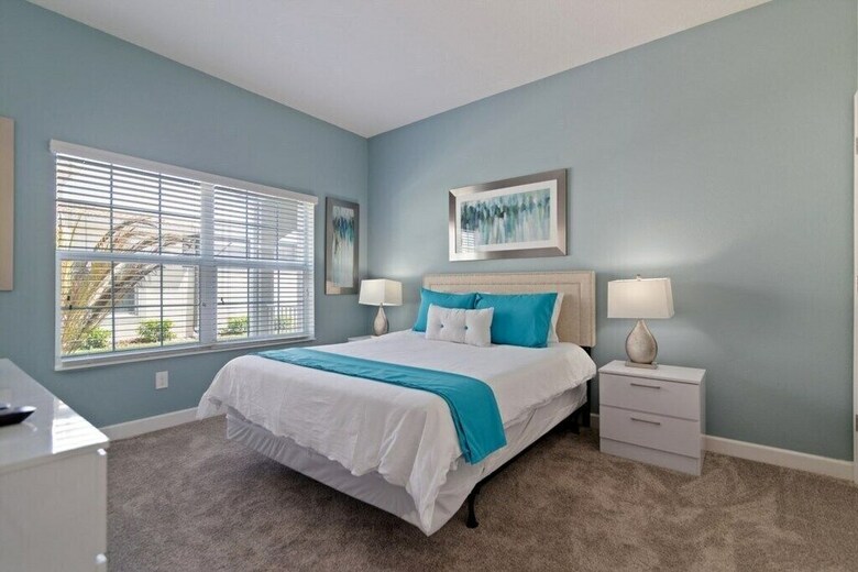 Beautiful 4bd Pool Th, Storey Lake-4815ds
