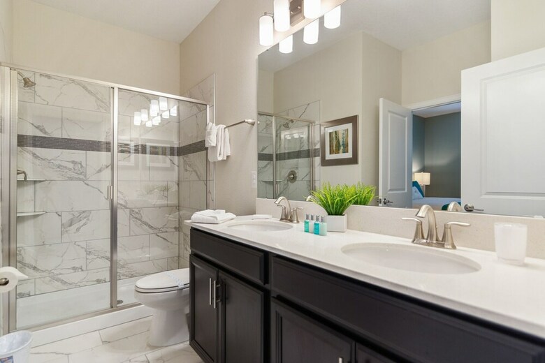 Spacious 8-bed Championsgate Resort Hm-1559pw