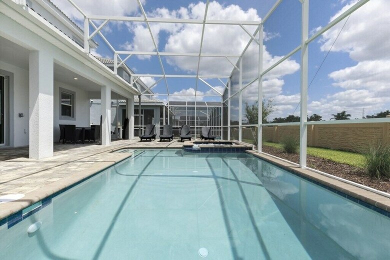 Champions Gate 1668 - Six Bedroom Pool Home