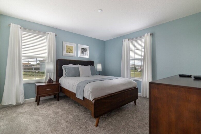 Champions Gate 1620 - Eight Bedroom Pool Home