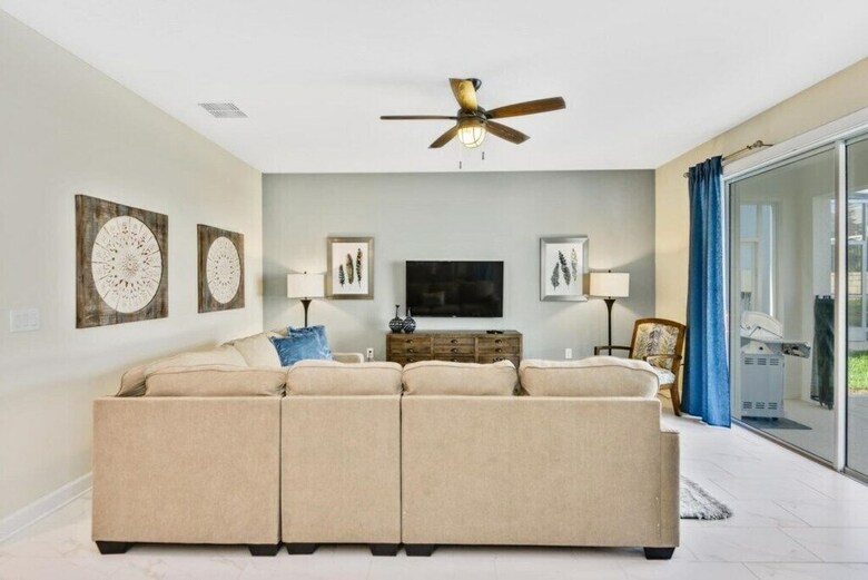Champions Gate 1588 - Six Bedroom Pool Home