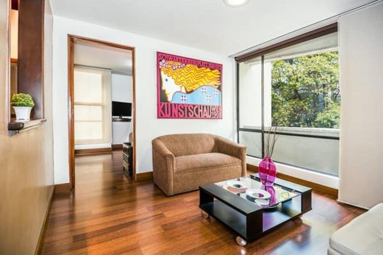 Aparthotel Lloyd's Apartasuites Parque 93