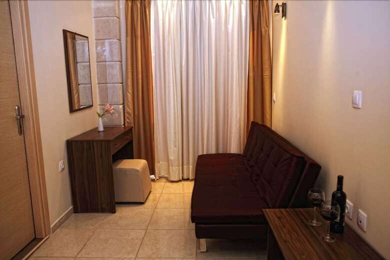 Niriides Beach Hotel