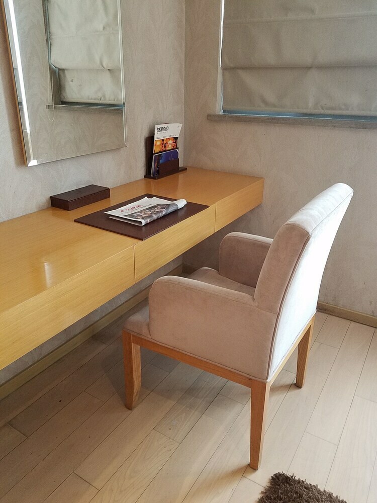 The Cumberland Boutique Hotel