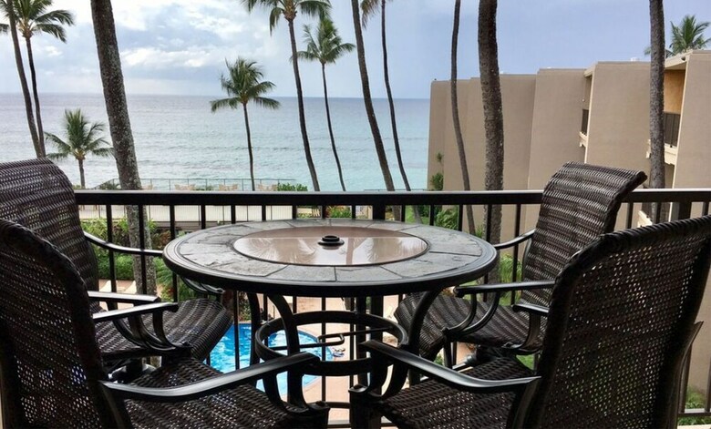 Penthouse Oasis At Hale Ono Loa