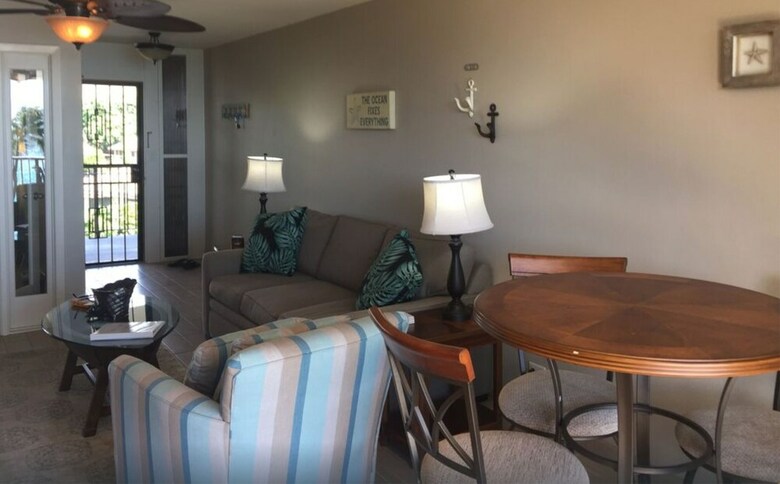 Penthouse Oasis At Hale Ono Loa