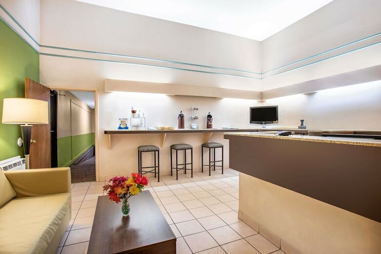 Motel Super 8 By Wyndham Craig