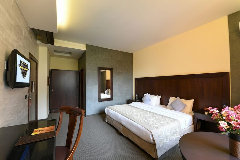 Reston Hotel