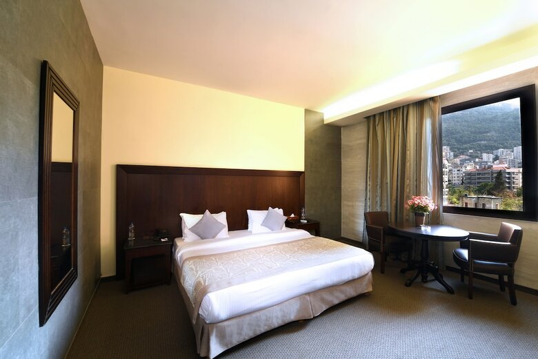 Reston Hotel