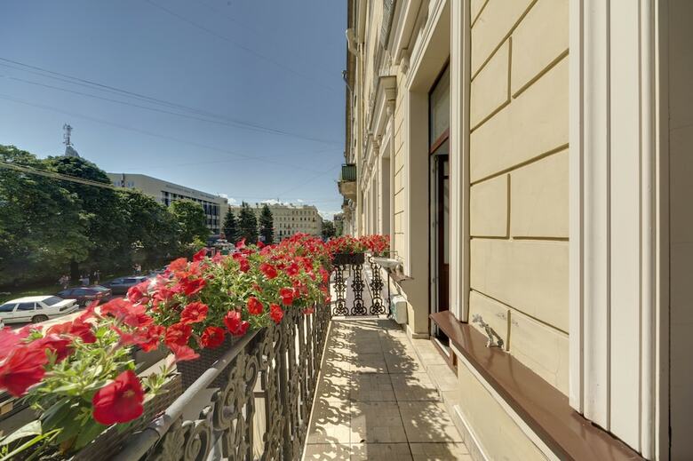 Mary Hotel
