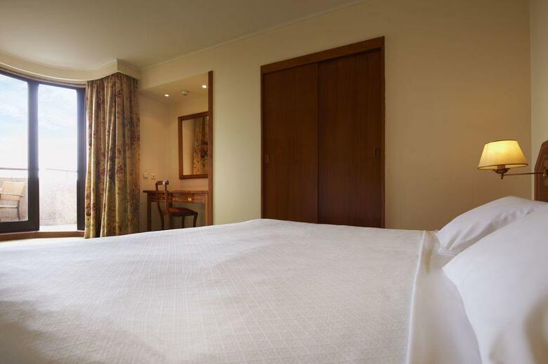 Hotel Real Parque