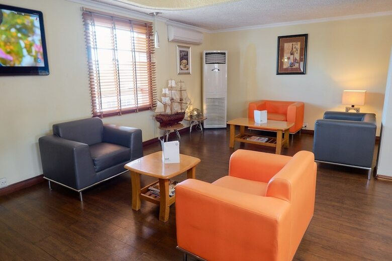 Gold Crest Hotel