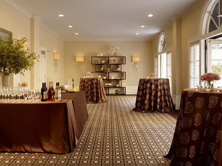 Garden Court Hotel