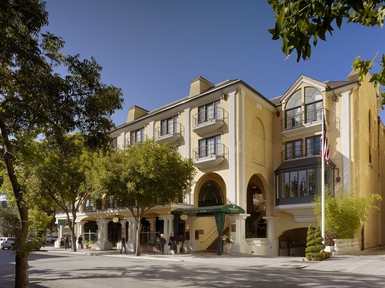 Garden Court Hotel