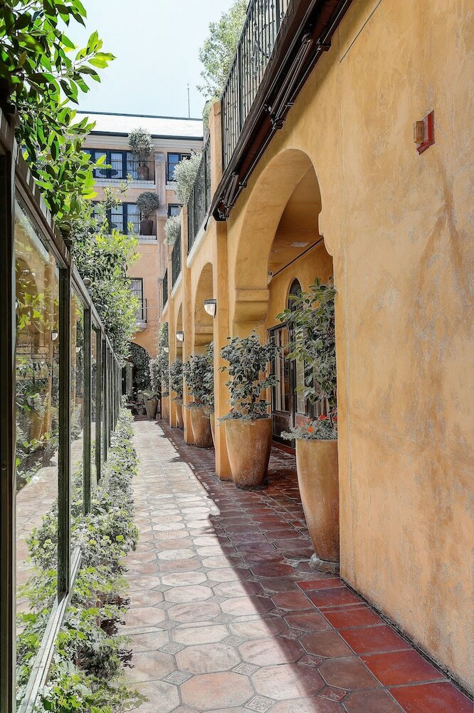 Garden Court Hotel