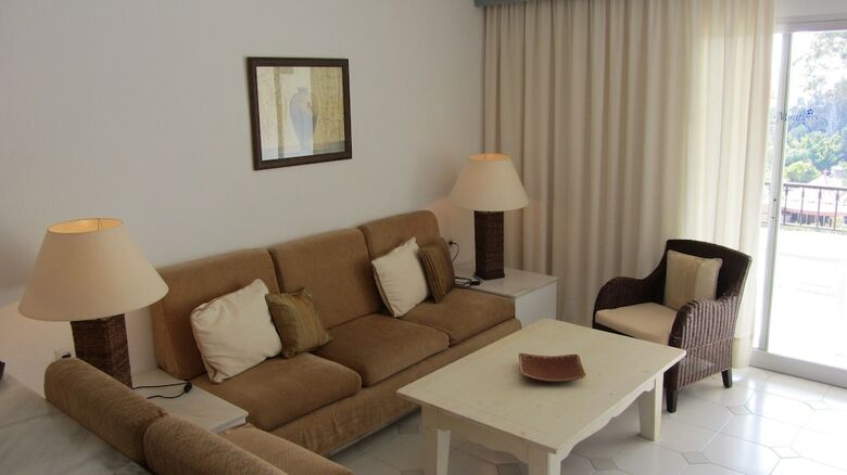 Aparthotel Miraflores Resort