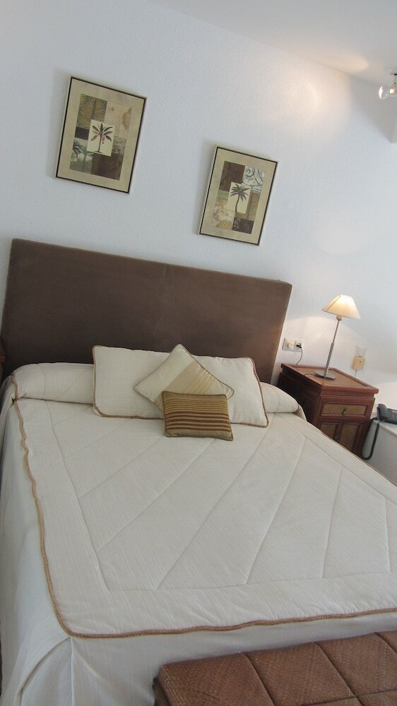 Aparthotel Miraflores Resort