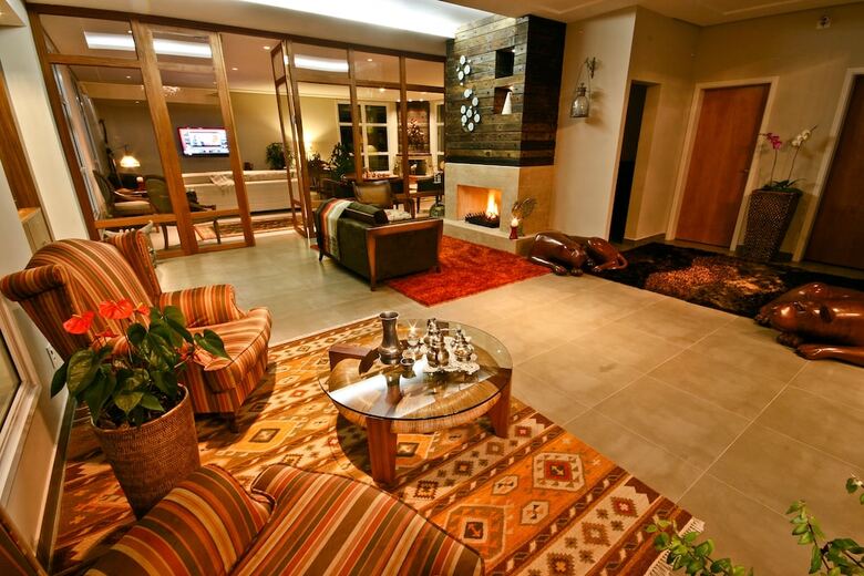 Hotel Annecy Pousada