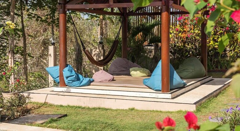 Hotel Bombora Surf Camp