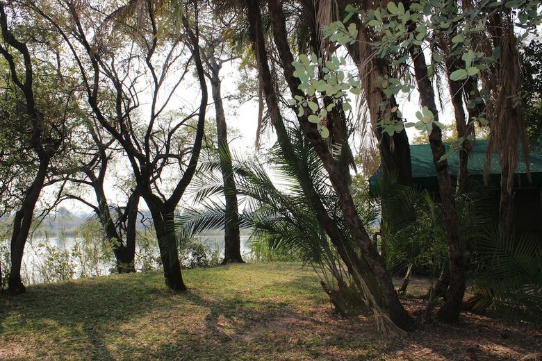 Ndhovu Safari Lodge - Campground