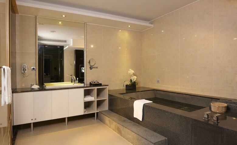 The Loft Hotel
