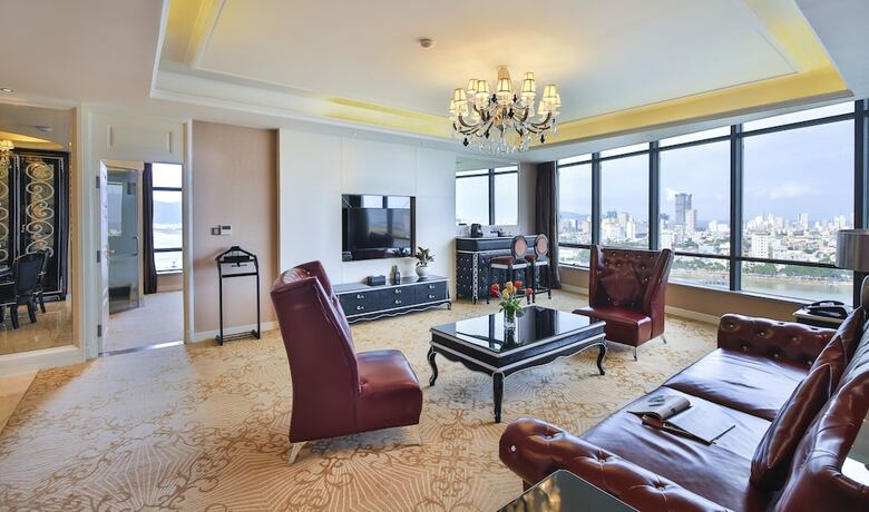 Brilliant Hotel