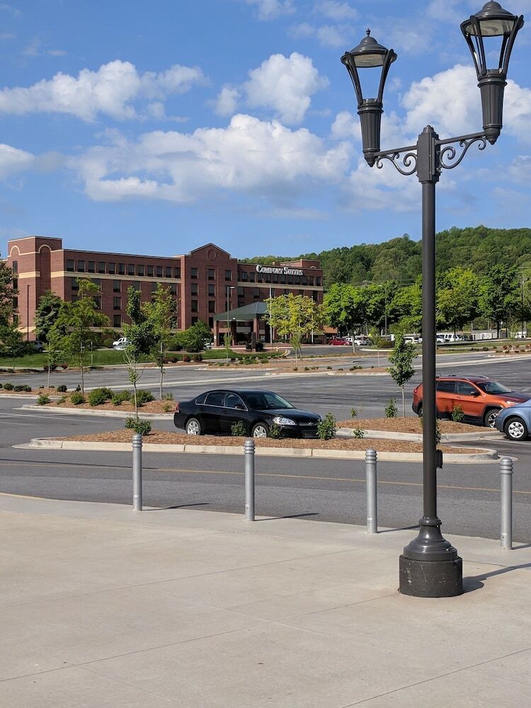 Hotel Comfort Suites Outlet Center