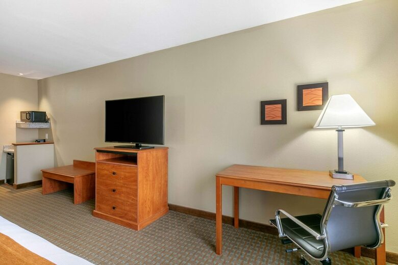 Hotel Comfort Inn & Suites Marion I-57