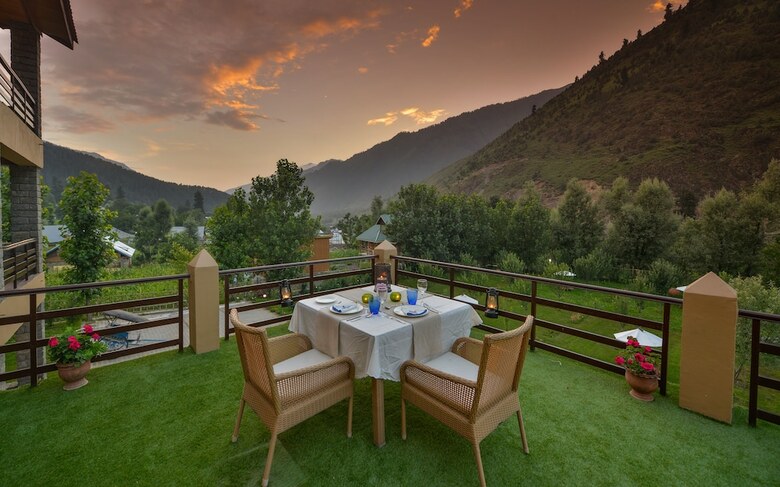 Rah Villas Hotel
