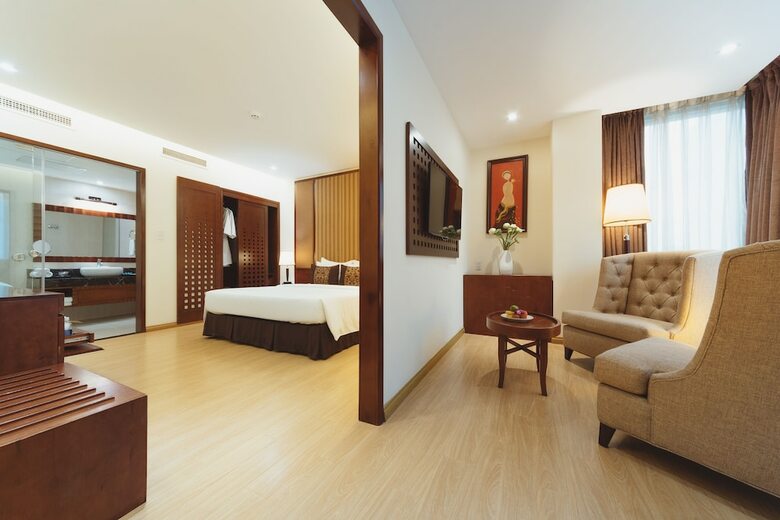 Paragon Saigon Hotel