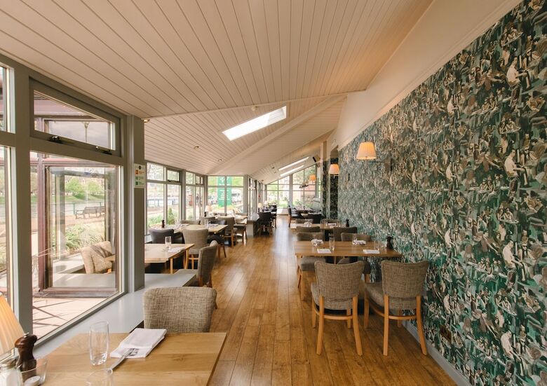 Hotel The Glen Mhor Apartments
