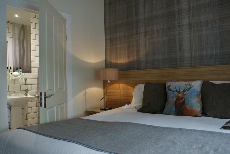 Hotel The Glen Mhor Apartments