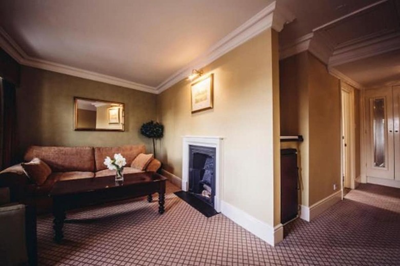The Mitre Hotel Hampton Court