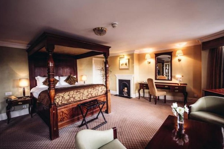 The Mitre Hotel Hampton Court