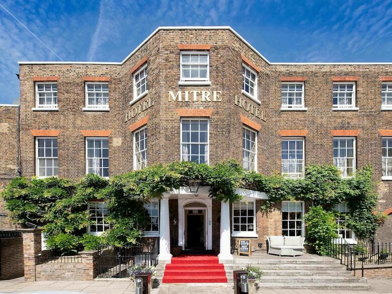 The Mitre Hotel Hampton Court