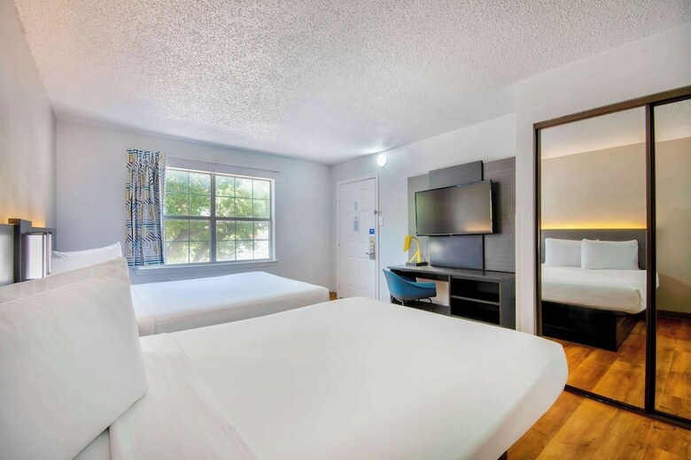 Motel Studio 6 Austin, Tx - Midtown