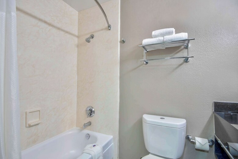 Motel Studio 6 Austin, Tx - Midtown