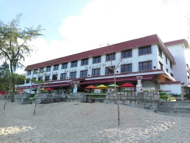 Hotel Silvermine Beach Resort