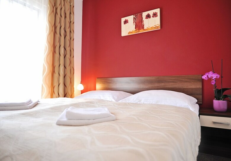 Aparthotel Melrose Apartments 2