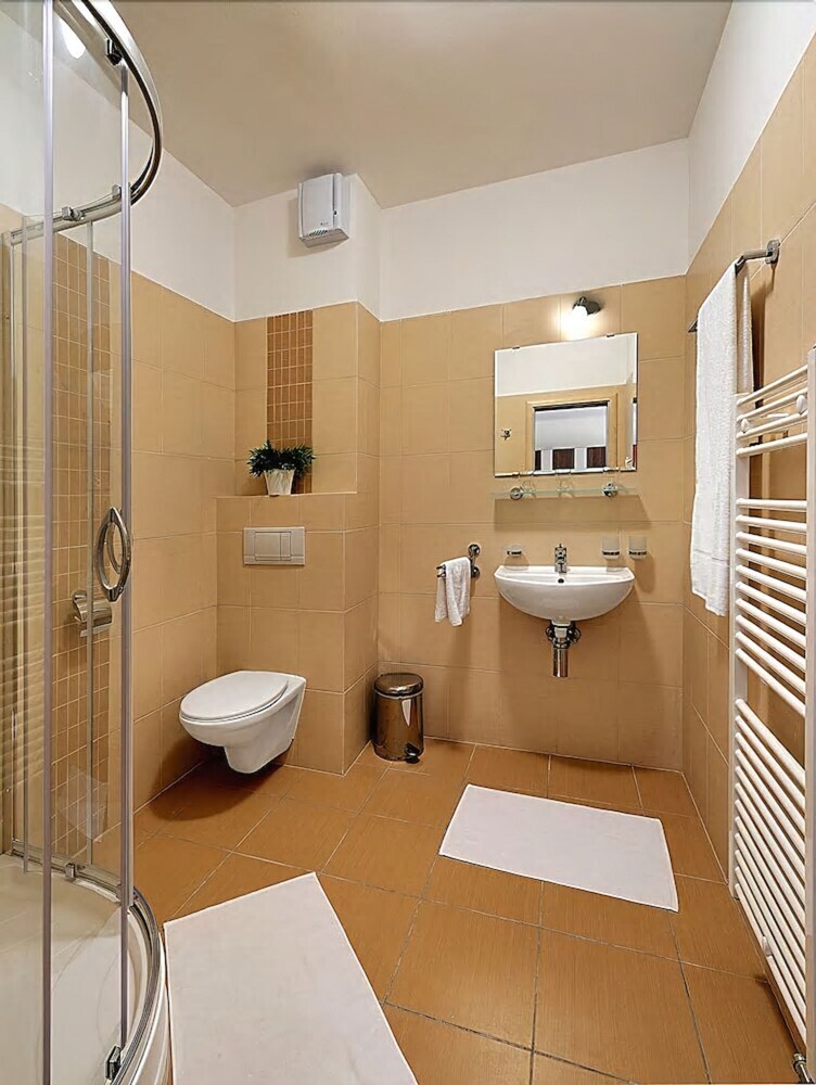 Aparthotel Melrose Apartments 2