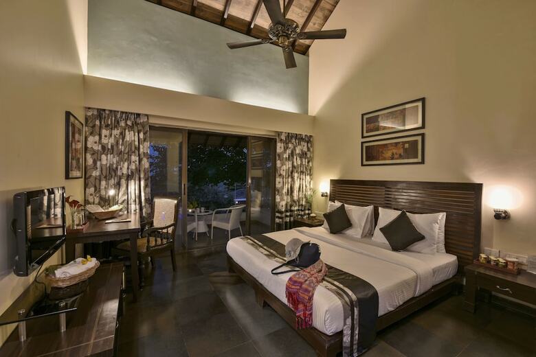 Hotel The Fern Samali Resort