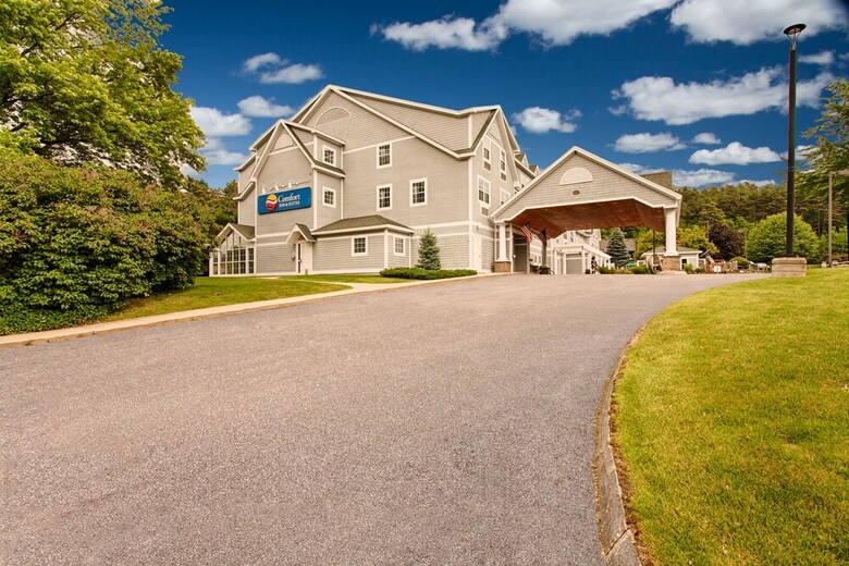 Hotel Comfort Inn & Suites